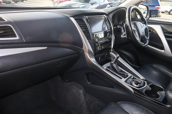 2016 Mitsubishi Pajero Sport GLX