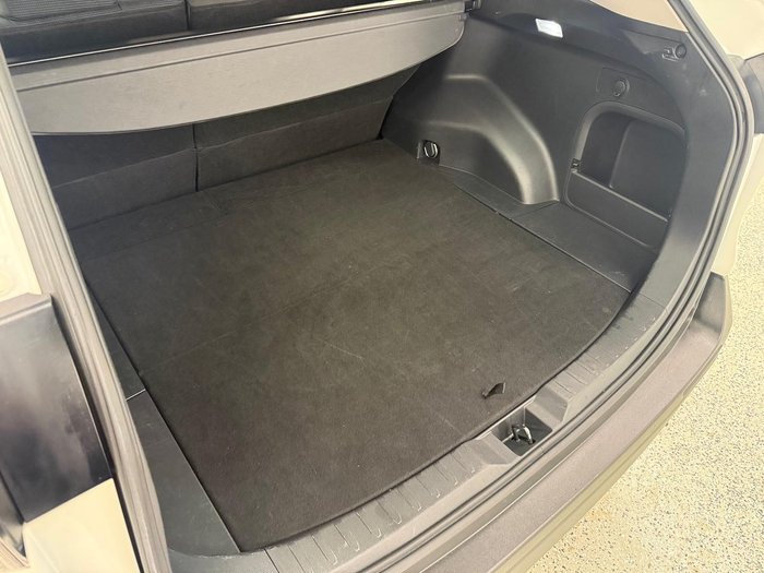 2024 Toyota RAV4 GX AXAH52R Glacier White