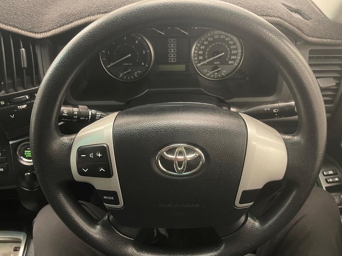 2012 Toyota Landcruiser GXL VDJ200R MY12 4X4 Constant Silver Pearl