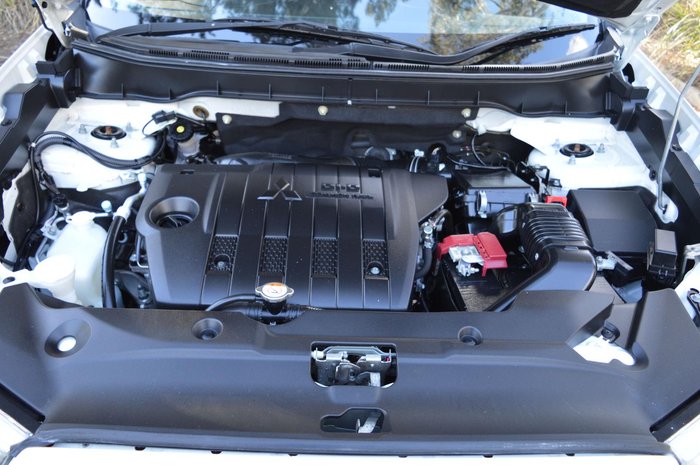 2014 Mitsubishi ASX LS XB MY15 4X4 Constant White