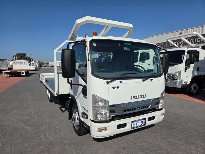 2016 Isuzu Npr 75-190 Amt 3.5 Ton Tray With Rops