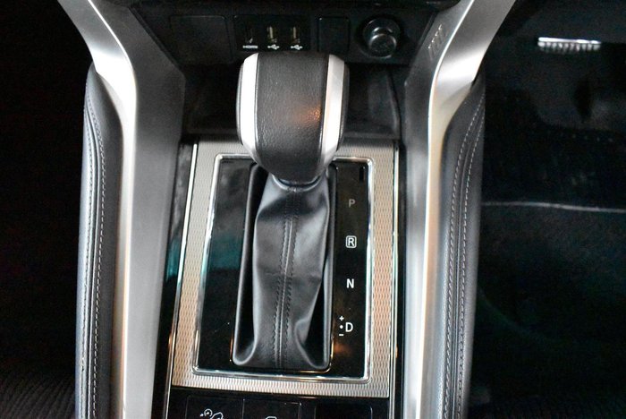 2020 Mitsubishi Pajero Sport GLX