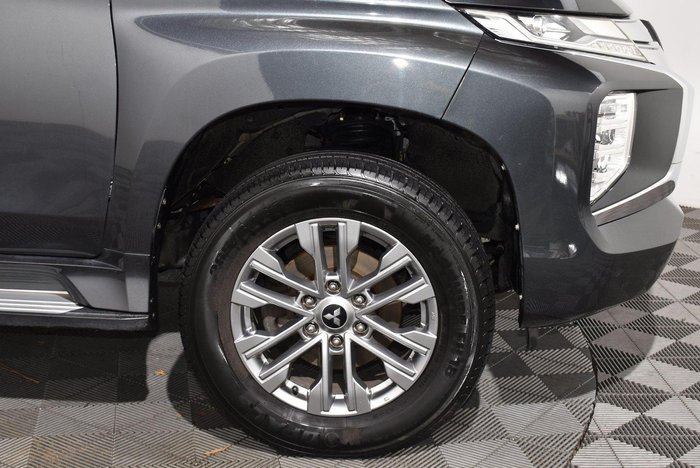 2020 Mitsubishi Pajero Sport GLX