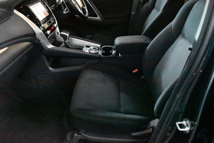 2020 Mitsubishi Pajero Sport GLX