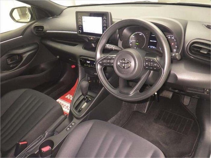 2022 Toyota Yaris X Hybrid