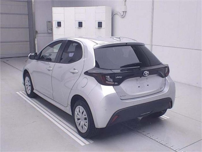 2022 Toyota Yaris X Hybrid