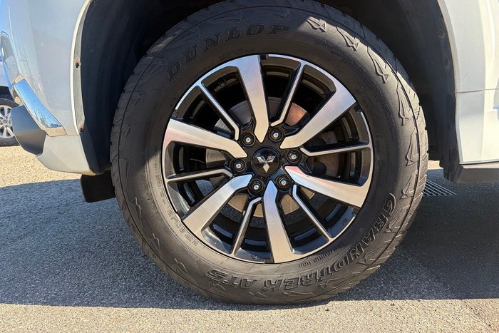 2018 Mitsubishi Pajero Sport GLS