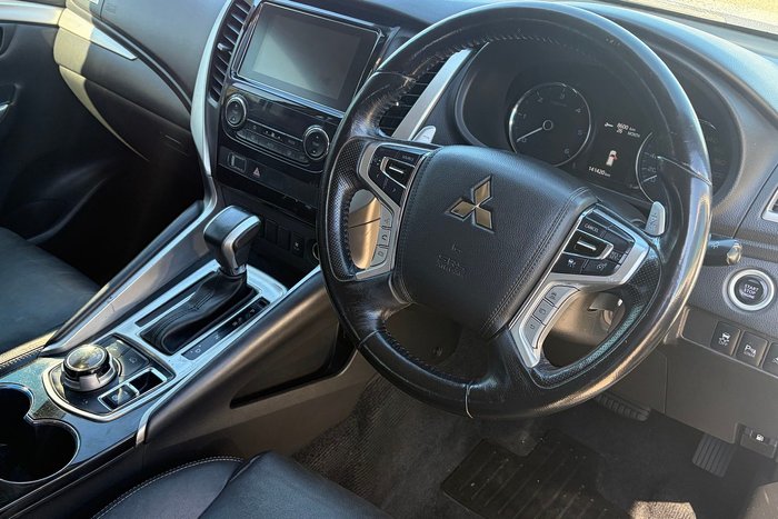 2018 Mitsubishi Pajero Sport GLS