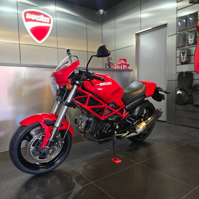 2006 Ducati Monster 695