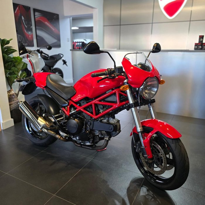 2006 Ducati Monster 695