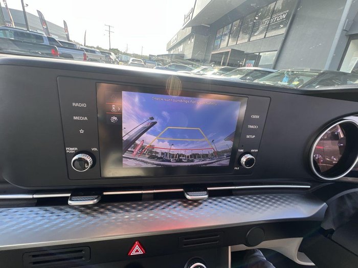 2023 Kia Carnival S