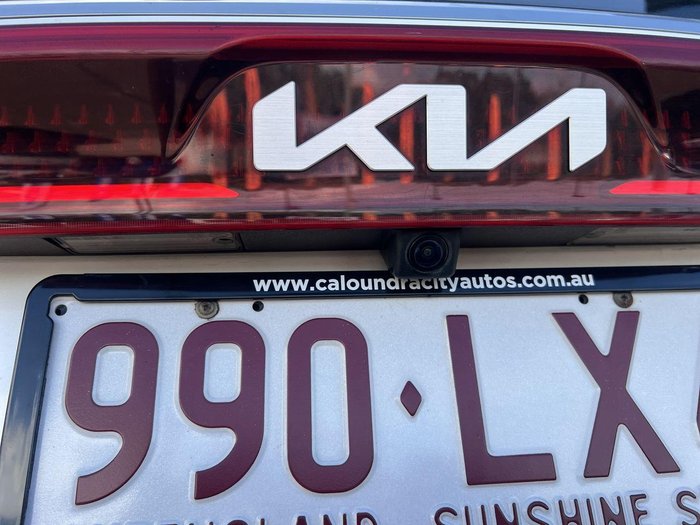 2023 Kia Carnival S