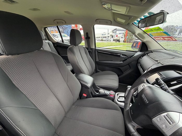 2020 Isuzu MU-X LS-M