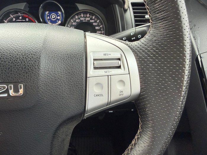 2020 Isuzu MU-X LS-M