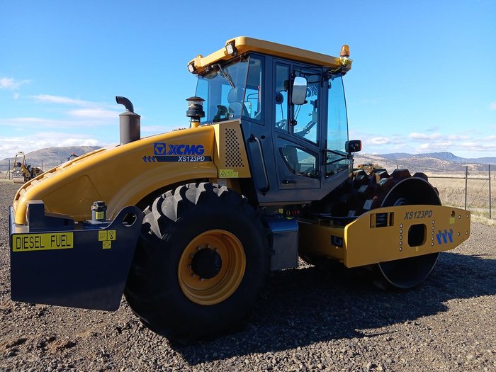 2022 XCMG Xs123 Yellow