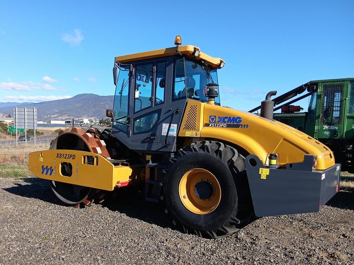 2022 XCMG Xs123 Yellow