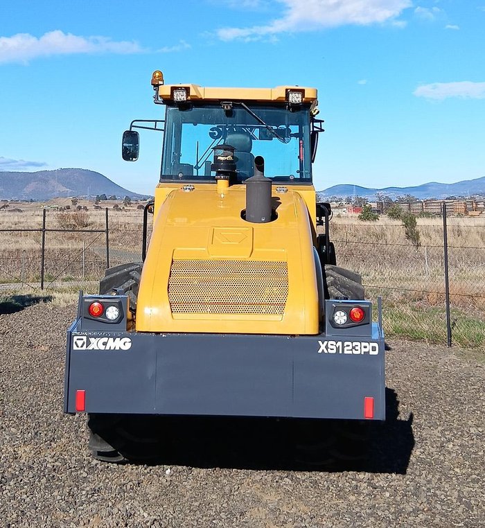 2022 XCMG Xs123 Yellow