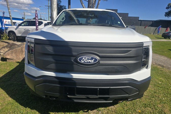 2024 FORD F150 LIGHTNING PRO STD
