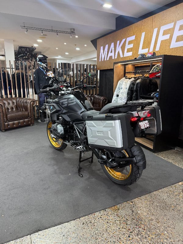 2023 BMW Motorrad R 1250 GS TRIPLE BLACK BLK STORM METALLIC/BLK/AGATE