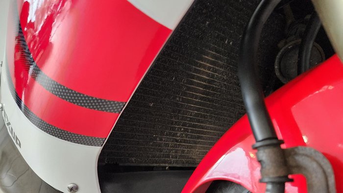 2000 Yamaha YZF-R1 R1 Red