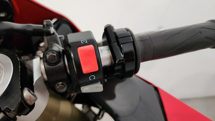 2000 Yamaha YZF-R1 R1 Red
