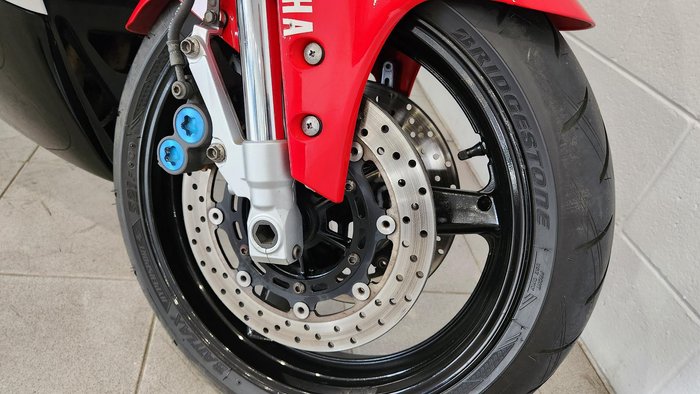 2000 Yamaha YZF-R1 R1 Red