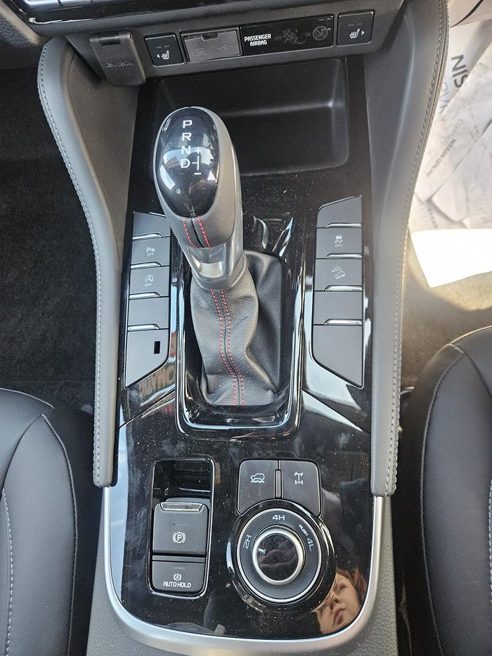 2025 Isuzu MU-X X-TERRAIN
