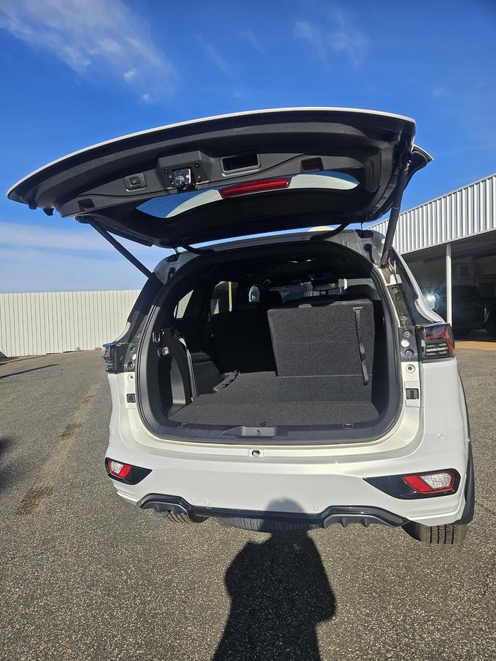 2025 Isuzu MU-X X-TERRAIN