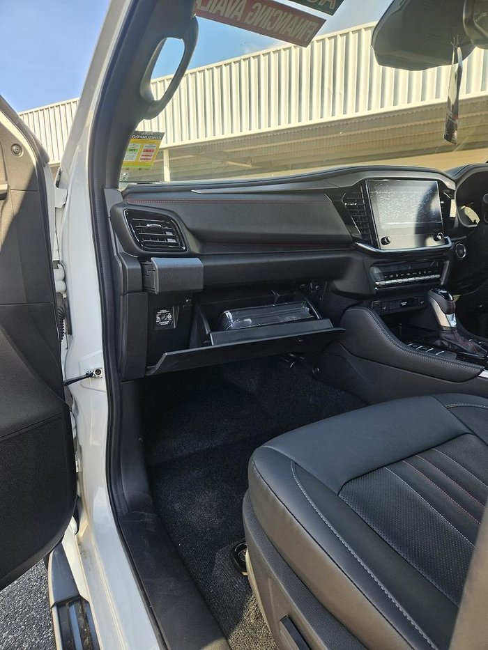 2025 Isuzu MU-X X-TERRAIN