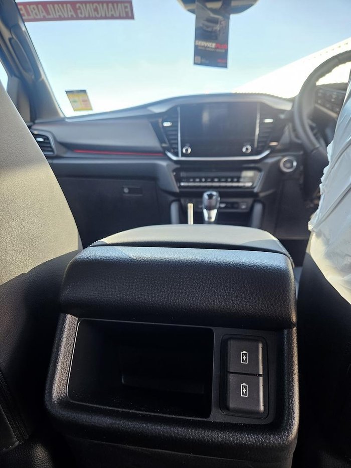 2025 Isuzu MU-X X-TERRAIN
