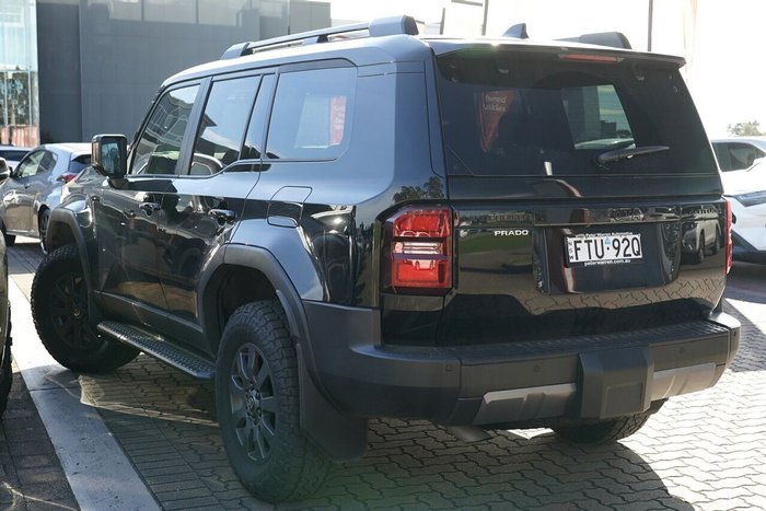 2025 Toyota Landcruiser Prado Altitude