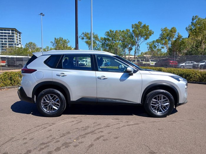 2024 Nissan X-TRAIL ST