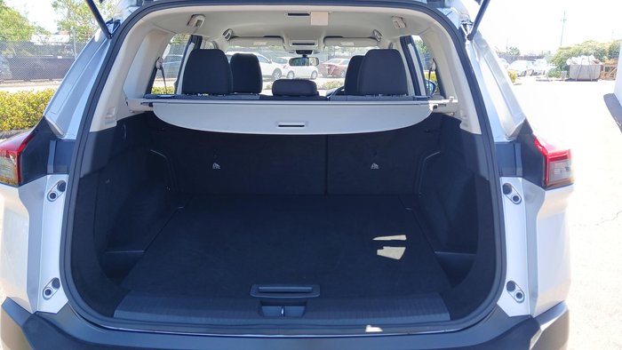 2024 Nissan X-TRAIL ST