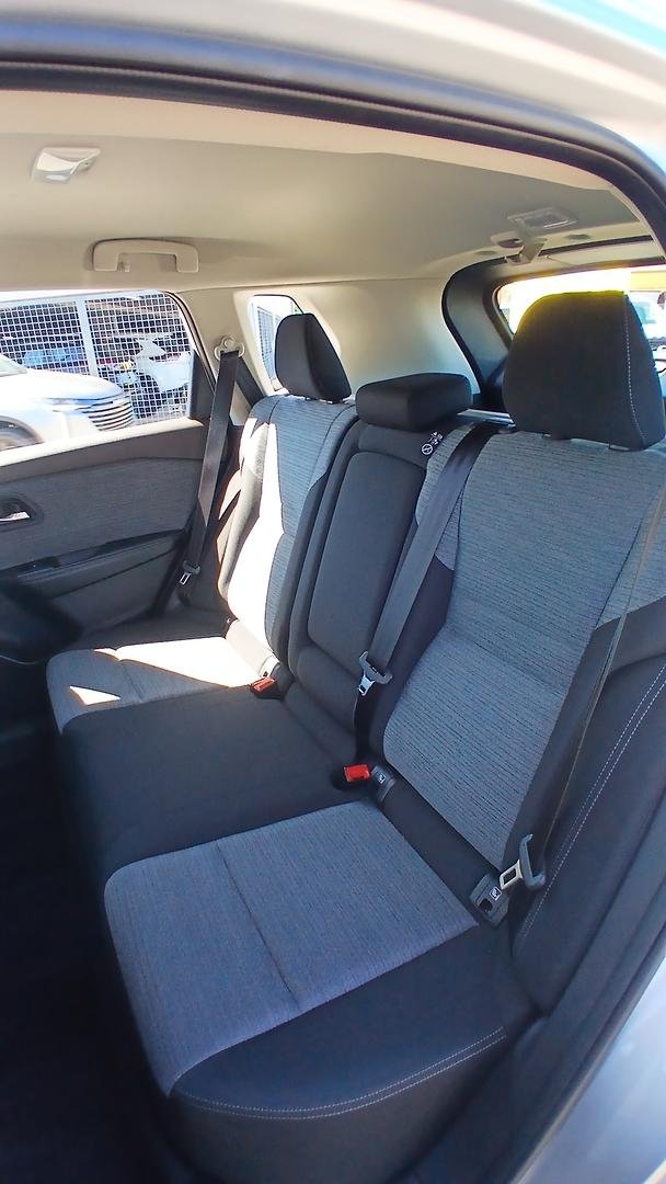 2024 Nissan X-TRAIL ST