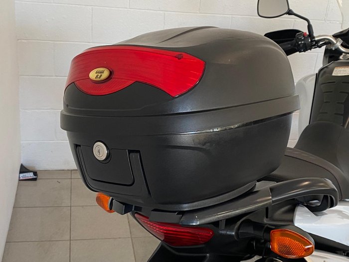 2013 Suzuki V-Strom 650 ABS (DL650A) V-Strom White