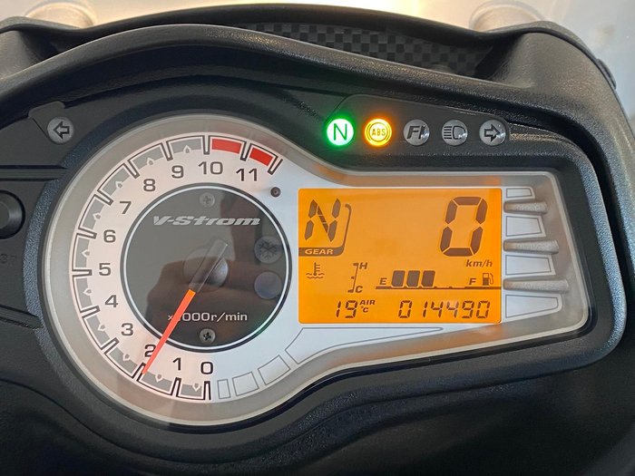 2013 Suzuki V-Strom 650 ABS (DL650A) V-Strom White