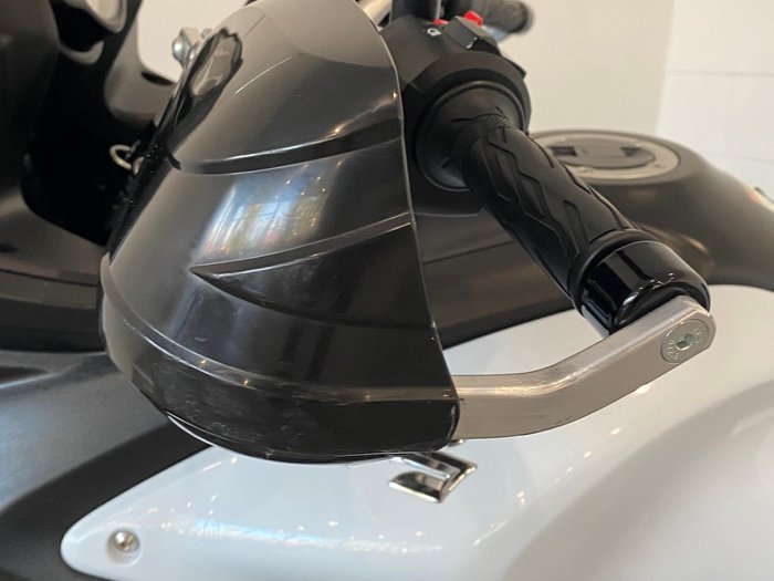 2013 Suzuki V-Strom 650 ABS (DL650A) V-Strom White