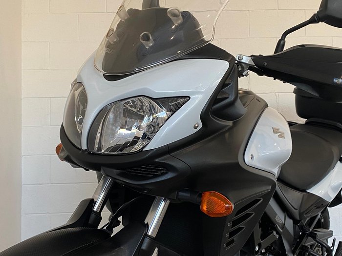 2013 Suzuki V-Strom 650 ABS (DL650A) V-Strom White