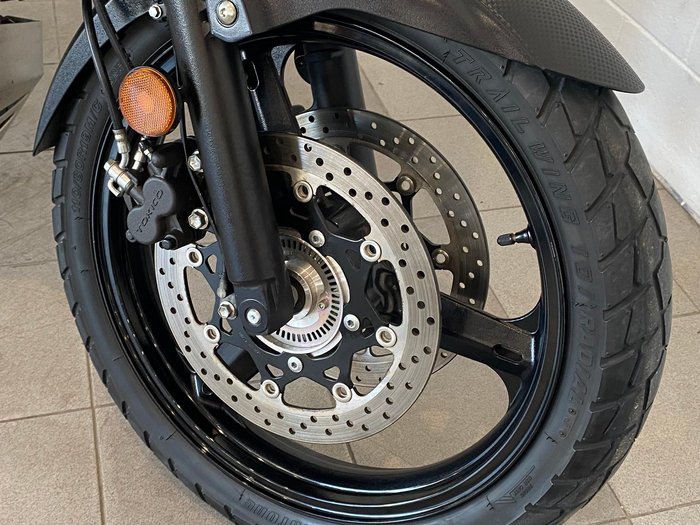 2013 Suzuki V-Strom 650 ABS (DL650A) V-Strom White