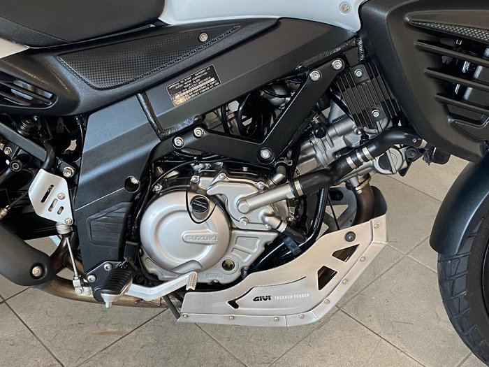 2013 Suzuki V-Strom 650 ABS (DL650A) V-Strom White
