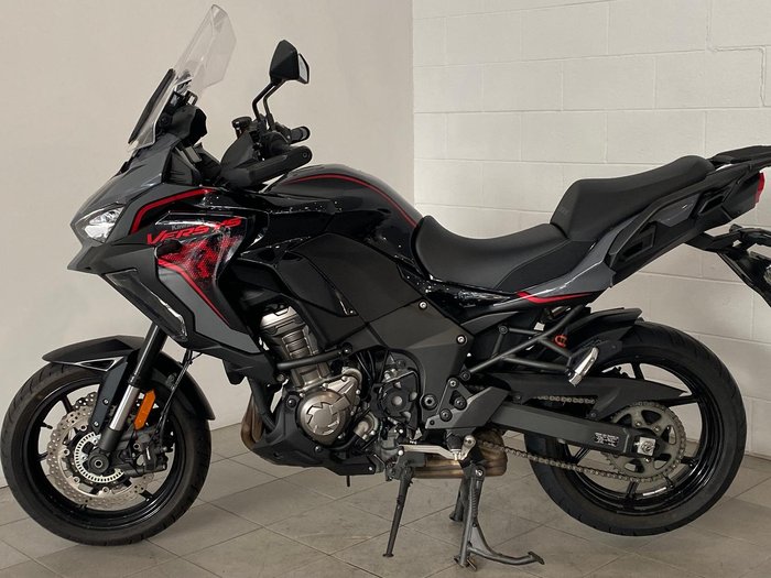 2020 Kawasaki Versys 1000 S Versys Black