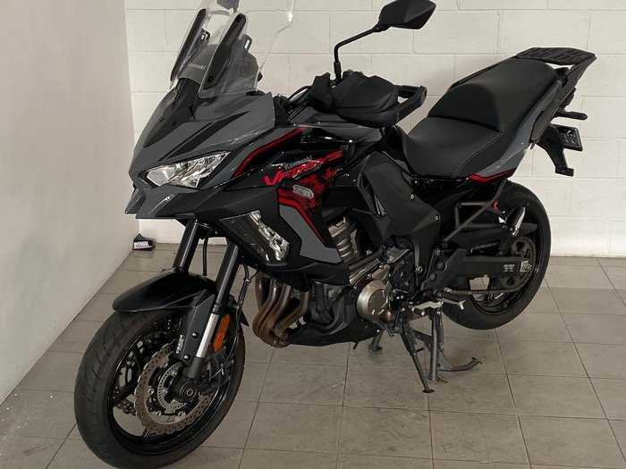 2020 Kawasaki Versys 1000 S Versys Black