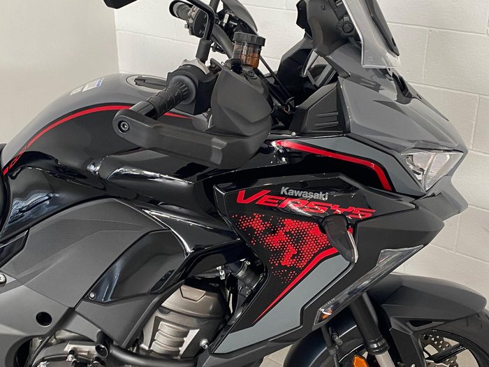 2020 Kawasaki Versys 1000 S Versys Black