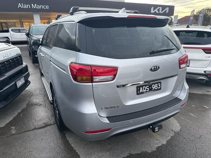 2017 Kia Carnival SLi