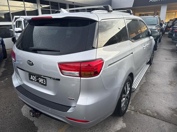 2017 Kia Carnival SLi