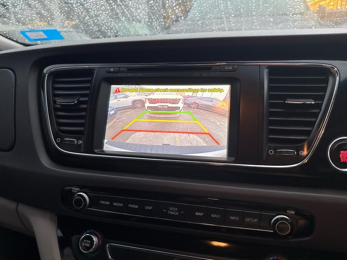 2017 Kia Carnival SLi