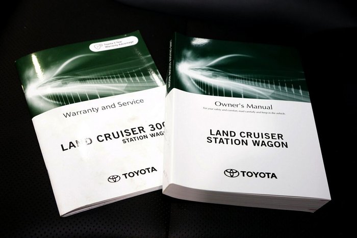 2025 Toyota Landcruiser VX