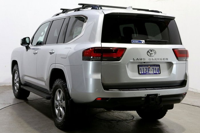 2025 Toyota Landcruiser VX
