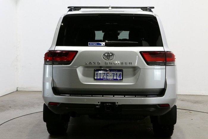 2025 Toyota Landcruiser VX