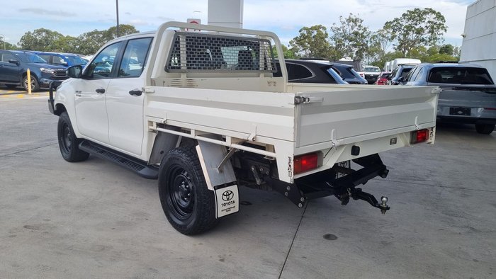 2022 Toyota Hilux SR